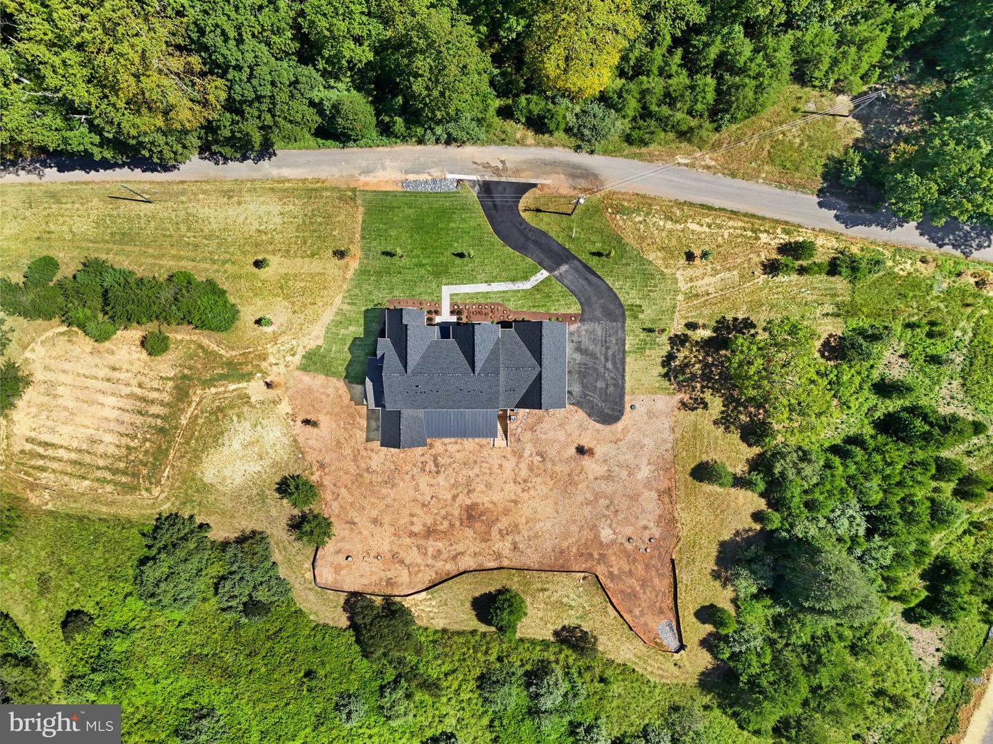 7924 EVANS FORD RD, CLIFTON, Virginia 20124, 6 Bedrooms Bedrooms, ,6 BathroomsBathrooms,Residential,For sale,7924 EVANS FORD RD,VAFX2265464 MLS # VAFX2265464