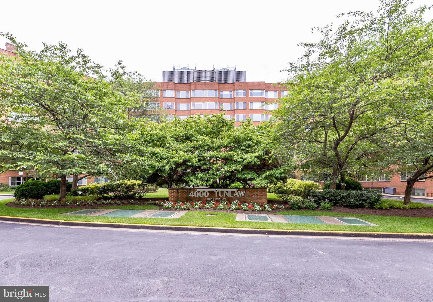 4000 TUNLAW RD NW #1030, WASHINGTON, District Of Columbia 20007, 2 Bedrooms Bedrooms, ,1 BathroomBathrooms,Residential,For sale,4000 TUNLAW RD NW #1030,DCDC2221008 MLS # DCDC2221008