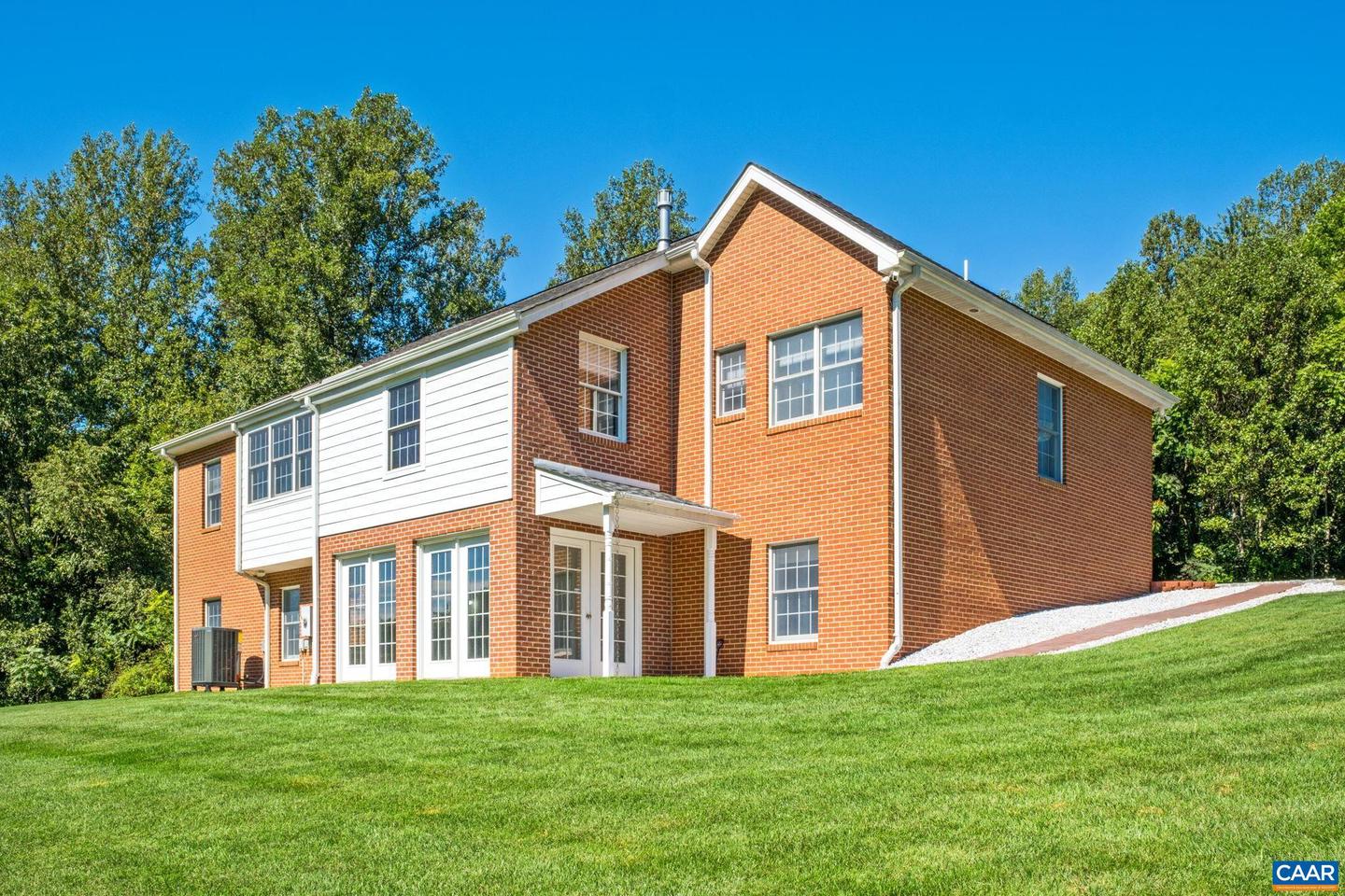 105 SQUIRREL PATH, STANARDSVILLE, Virginia 22973, 5 Bedrooms Bedrooms, ,4 BathroomsBathrooms,Residential,For sale,105 SQUIRREL PATH,668648 MLS # 668648