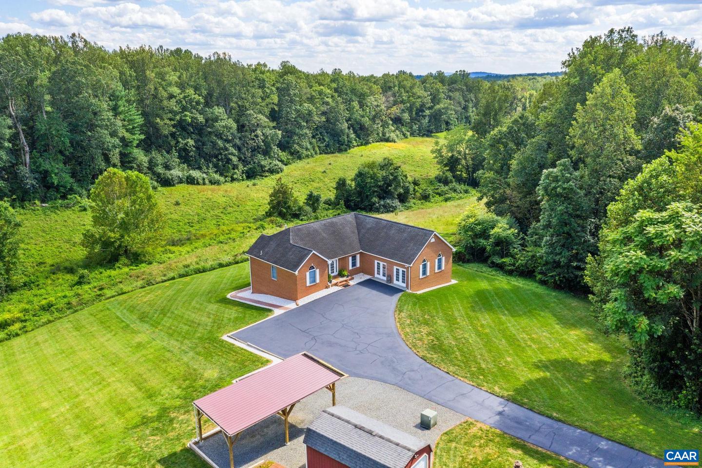 105 SQUIRREL PATH, STANARDSVILLE, Virginia 22973, 5 Bedrooms Bedrooms, ,4 BathroomsBathrooms,Residential,For sale,105 SQUIRREL PATH,668648 MLS # 668648