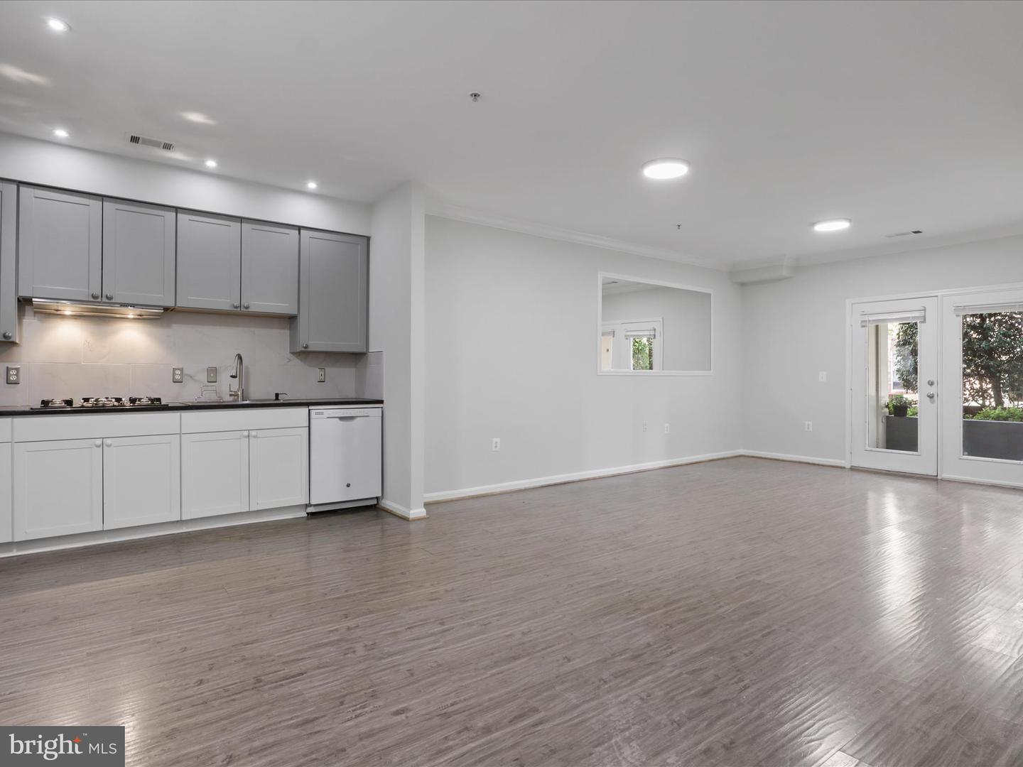 9480 VIRGINIA CENTER BLVD #134, VIENNA, Virginia 22181, 1 Bedroom Bedrooms, ,1 BathroomBathrooms,Residential,For sale,9480 VIRGINIA CENTER BLVD #134,VAFX2265326 MLS # VAFX2265326 9480 VIRGINIA CENTER BLVD #134, VIENNA, Virginia 22181, 1 Bedroom Bedrooms, ,1 BathroomBathrooms,Residential,For sale,9480 VIRGINIA CENTER BLVD #134,VAFX2265326 MLS # VAFX2265326