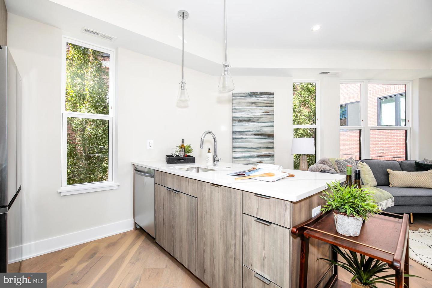 1421 SPRING RD NW #204, WASHINGTON, District Of Columbia 20010, 1 Bedroom Bedrooms, ,1 BathroomBathrooms,Residential,For sale,1421 SPRING RD NW #204,DCDC2220810 MLS # DCDC2220810