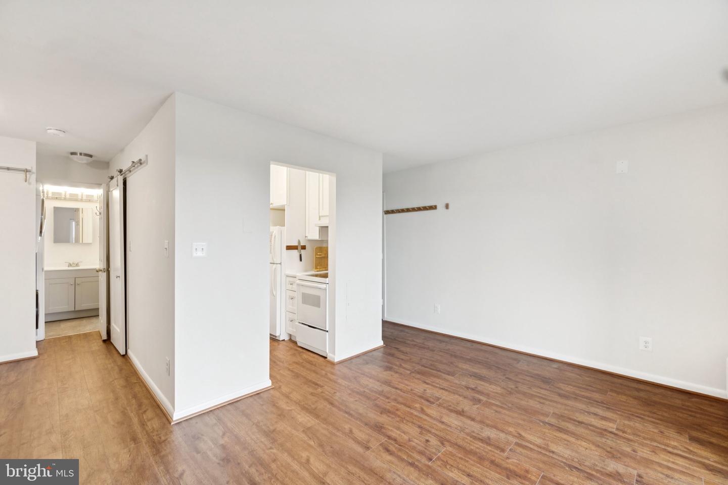 3217 WISCONSIN AVE NW #7D, WASHINGTON, District Of Columbia 20016, ,1 BathroomBathrooms,Residential,For sale,3217 WISCONSIN AVE NW #7D,DCDC2220886 MLS # DCDC2220886 3217 WISCONSIN AVE NW #7D, WASHINGTON, District Of Columbia 20016, ,1 BathroomBathrooms,Residential,For sale,3217 WISCONSIN AVE NW #7D,DCDC2220886 MLS # DCDC2220886