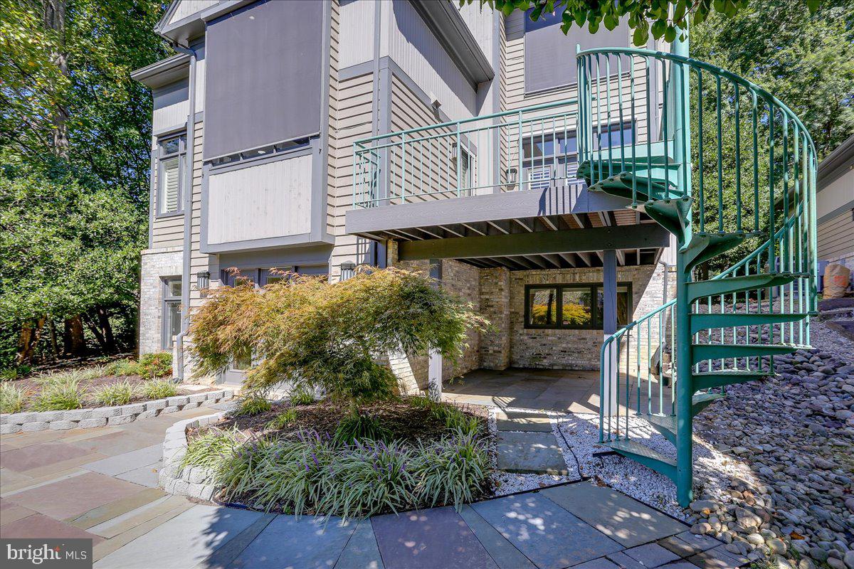 1460 WATERFRONT RD, RESTON, Virginia 20194, 5 Bedrooms Bedrooms, ,4 BathroomsBathrooms,Residential,For sale,1460 WATERFRONT RD,VAFX2265706 MLS # VAFX2265706