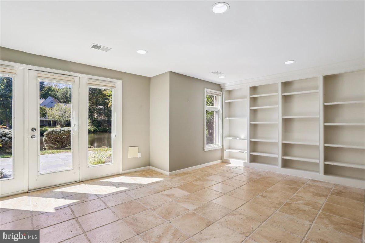 1460 WATERFRONT RD, RESTON, Virginia 20194, 5 Bedrooms Bedrooms, ,4 BathroomsBathrooms,Residential,For sale,1460 WATERFRONT RD,VAFX2265706 MLS # VAFX2265706