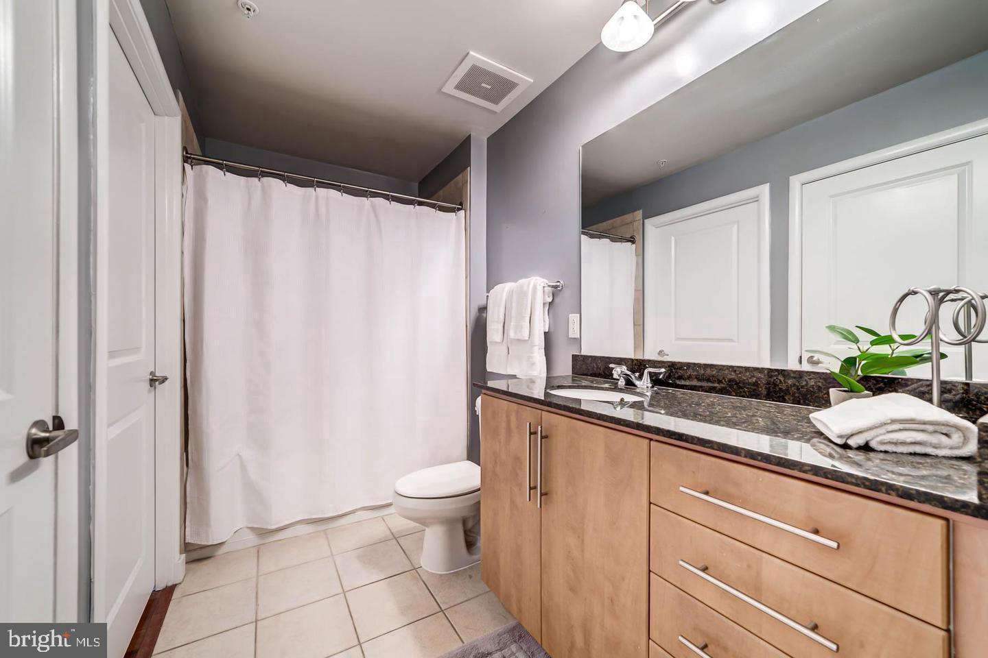 1021 N GARFIELD ST #117, ARLINGTON, Virginia 22201, 1 Bedroom Bedrooms, ,1 BathroomBathrooms,Residential,For sale,1021 N GARFIELD ST #117,VAAR2063354 MLS # VAAR2063354