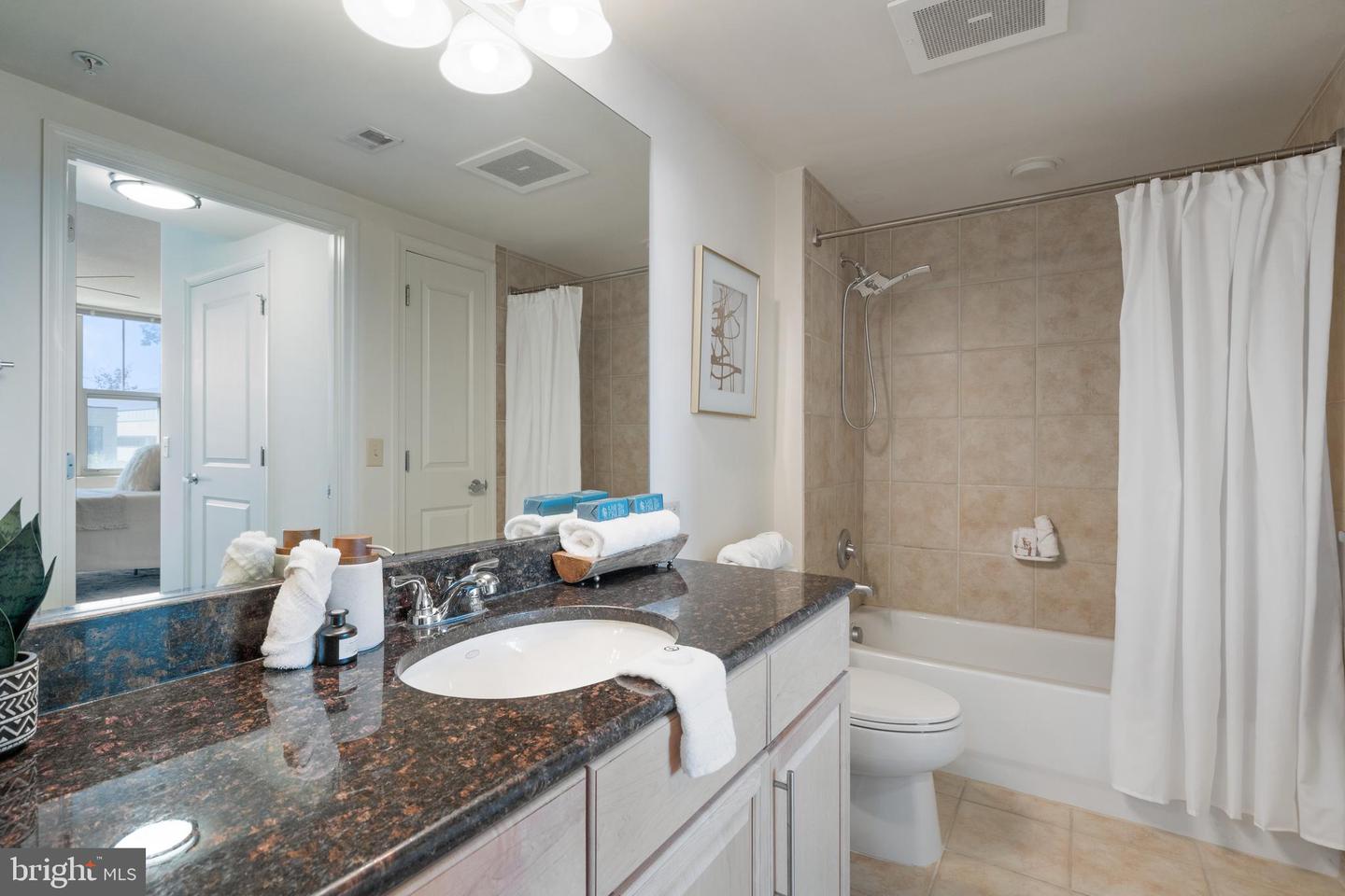 11760 SUNRISE VALLEY DR #209, RESTON, Virginia 20191, 1 Bedroom Bedrooms, ,1 BathroomBathrooms,Residential,For sale,11760 SUNRISE VALLEY DR #209,VAFX2265944 MLS # VAFX2265944