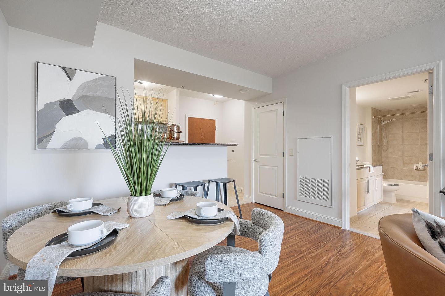 11760 SUNRISE VALLEY DR #209, RESTON, Virginia 20191, 1 Bedroom Bedrooms, ,1 BathroomBathrooms,Residential,For sale,11760 SUNRISE VALLEY DR #209,VAFX2265944 MLS # VAFX2265944