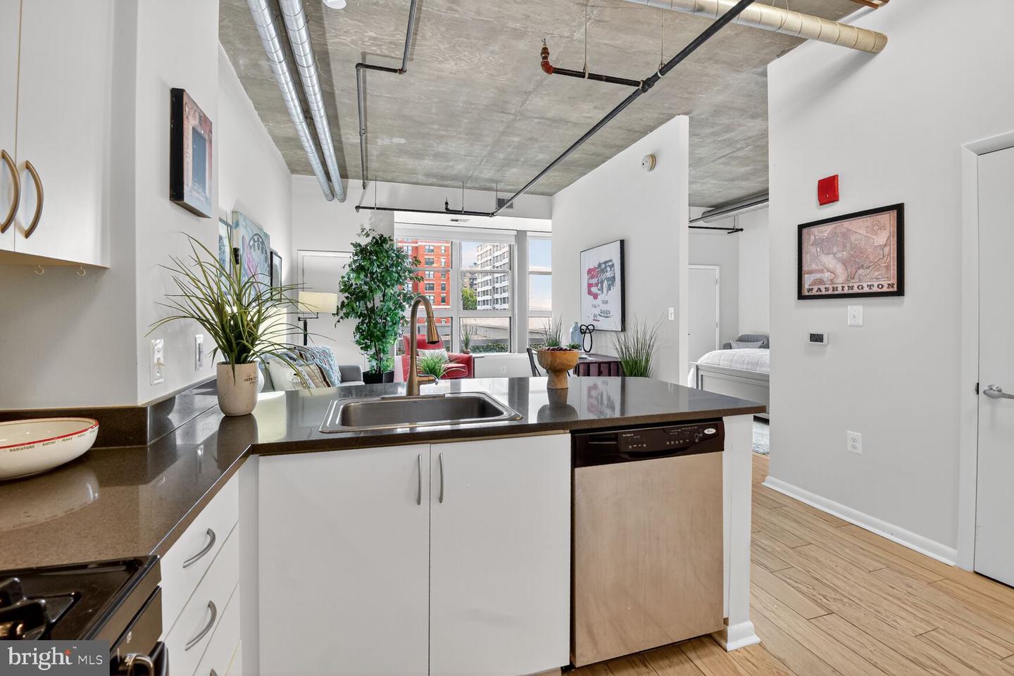 1300 N ST NW #214, WASHINGTON, District Of Columbia 20005, 1 Bedroom Bedrooms, ,1 BathroomBathrooms,Residential,For sale,1300 N ST NW #214,DCDC2221372 MLS # DCDC2221372