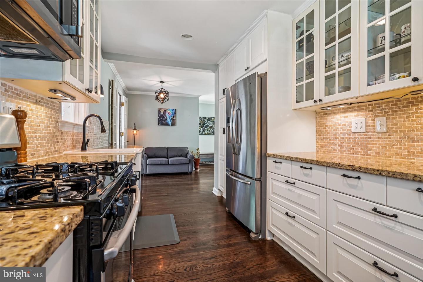 1506 HOLLINDALE DR, ALEXANDRIA, Virginia 22306, 3 Bedrooms Bedrooms, 5 Rooms Rooms,2 BathroomsBathrooms,Residential,For sale,1506 HOLLINDALE DR,VAFX2265952 MLS # VAFX2265952