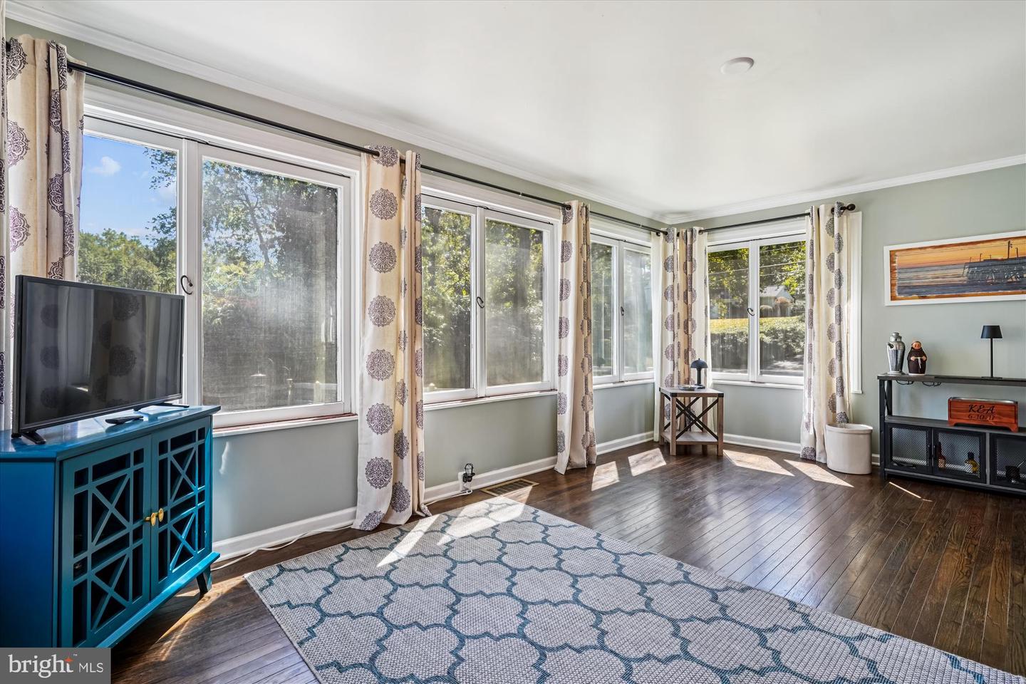 1506 HOLLINDALE DR, ALEXANDRIA, Virginia 22306, 3 Bedrooms Bedrooms, 5 Rooms Rooms,2 BathroomsBathrooms,Residential,For sale,1506 HOLLINDALE DR,VAFX2265952 MLS # VAFX2265952