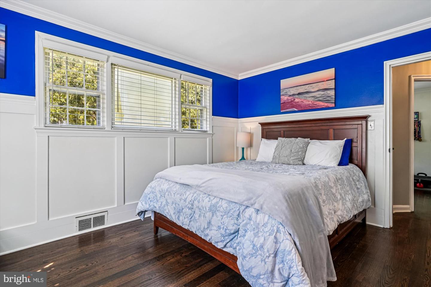 1506 HOLLINDALE DR, ALEXANDRIA, Virginia 22306, 3 Bedrooms Bedrooms, 5 Rooms Rooms,2 BathroomsBathrooms,Residential,For sale,1506 HOLLINDALE DR,VAFX2265952 MLS # VAFX2265952