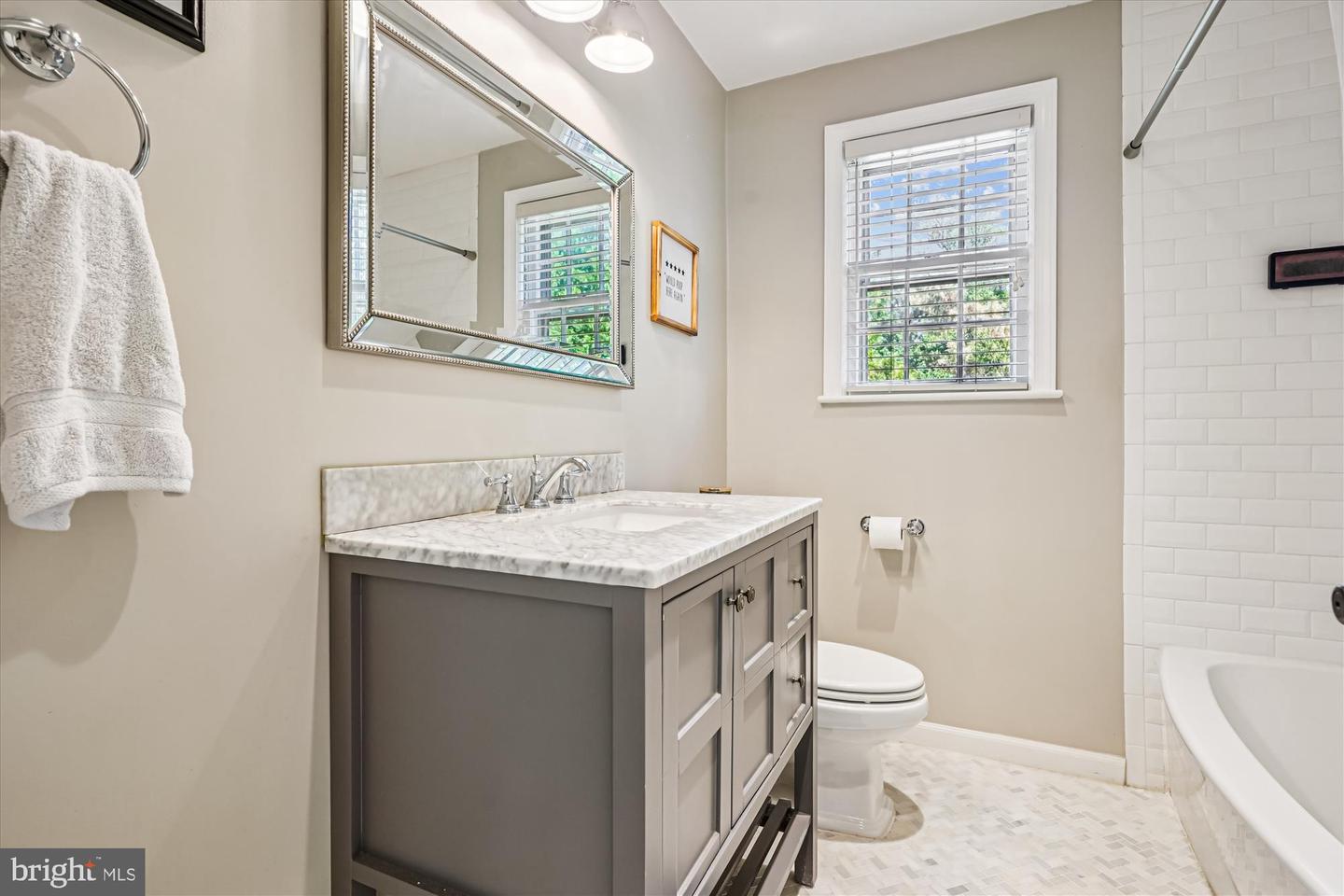 1506 HOLLINDALE DR, ALEXANDRIA, Virginia 22306, 3 Bedrooms Bedrooms, 5 Rooms Rooms,2 BathroomsBathrooms,Residential,For sale,1506 HOLLINDALE DR,VAFX2265952 MLS # VAFX2265952