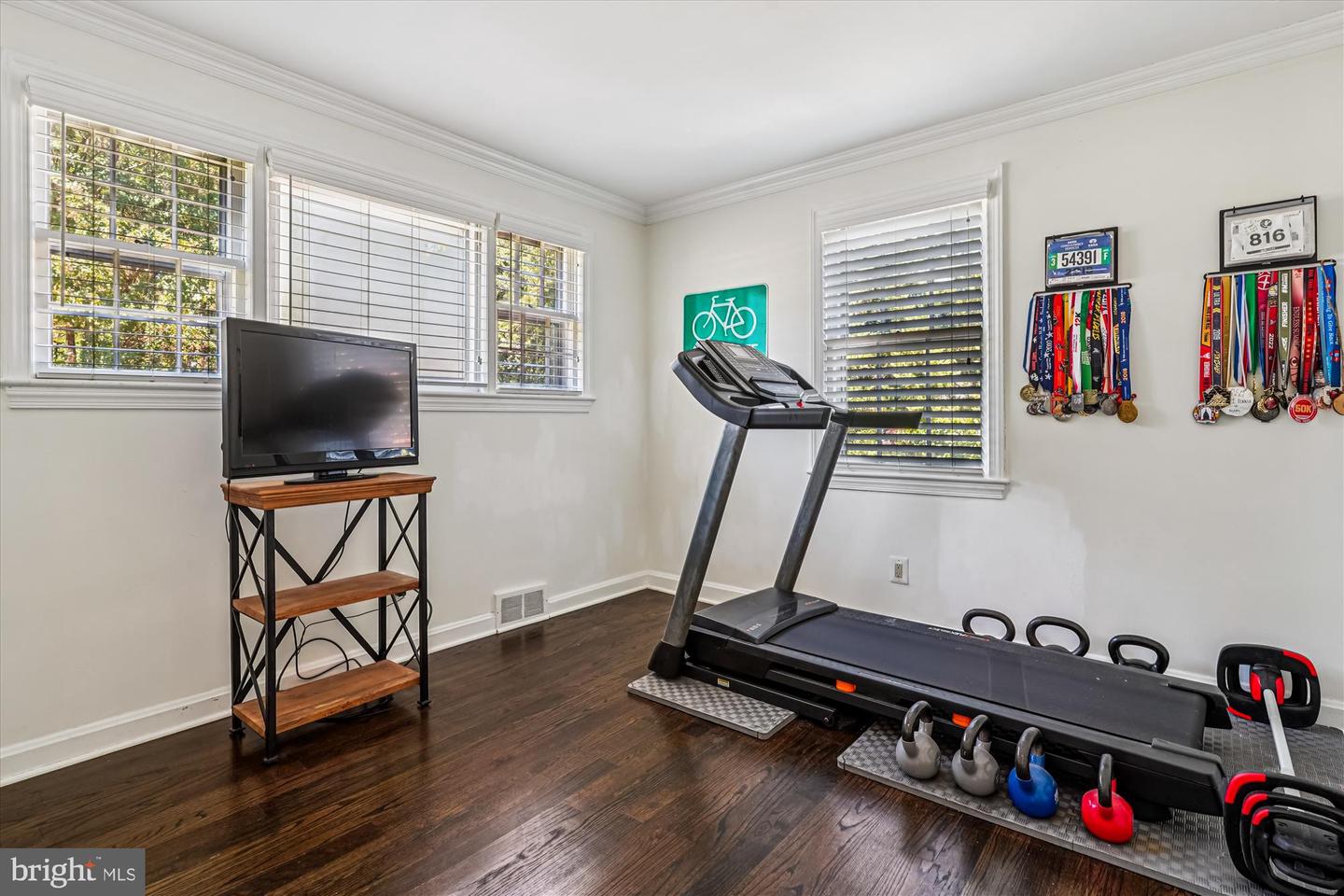 1506 HOLLINDALE DR, ALEXANDRIA, Virginia 22306, 3 Bedrooms Bedrooms, 5 Rooms Rooms,2 BathroomsBathrooms,Residential,For sale,1506 HOLLINDALE DR,VAFX2265952 MLS # VAFX2265952