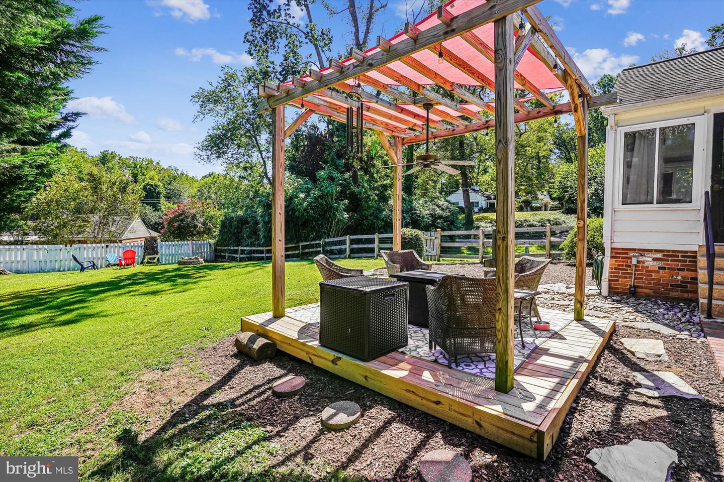 1506 HOLLINDALE DR, ALEXANDRIA, Virginia 22306, 3 Bedrooms Bedrooms, 5 Rooms Rooms,2 BathroomsBathrooms,Residential,For sale,1506 HOLLINDALE DR,VAFX2265952 MLS # VAFX2265952