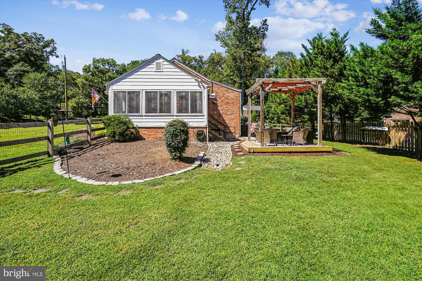 1506 HOLLINDALE DR, ALEXANDRIA, Virginia 22306, 3 Bedrooms Bedrooms, 5 Rooms Rooms,2 BathroomsBathrooms,Residential,For sale,1506 HOLLINDALE DR,VAFX2265952 MLS # VAFX2265952