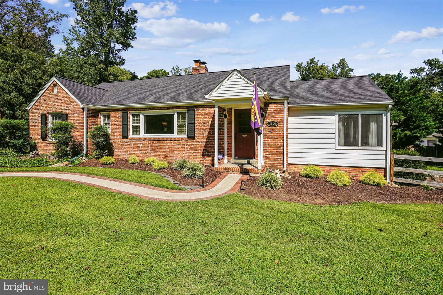 1506 HOLLINDALE DR, ALEXANDRIA, Virginia 22306, 3 Bedrooms Bedrooms, 5 Rooms Rooms,2 BathroomsBathrooms,Residential,For sale,1506 HOLLINDALE DR,VAFX2265952 MLS # VAFX2265952