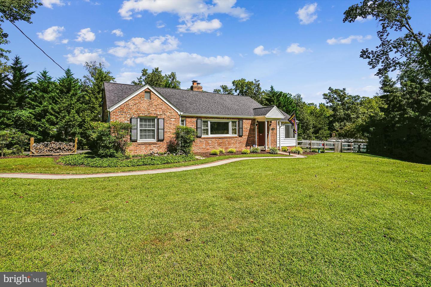 1506 HOLLINDALE DR, ALEXANDRIA, Virginia 22306, 3 Bedrooms Bedrooms, 5 Rooms Rooms,2 BathroomsBathrooms,Residential,For sale,1506 HOLLINDALE DR,VAFX2265952 MLS # VAFX2265952