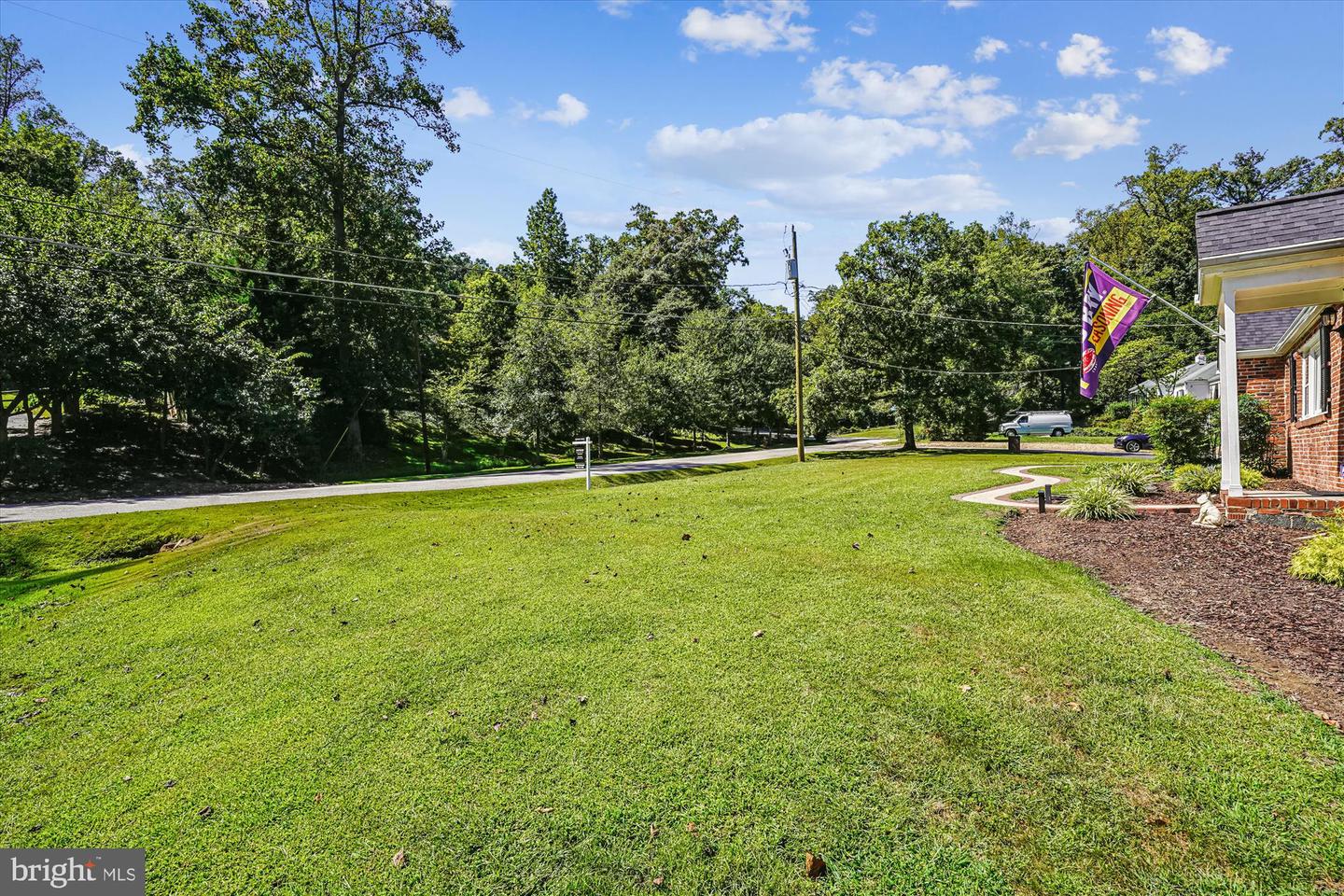 1506 HOLLINDALE DR, ALEXANDRIA, Virginia 22306, 3 Bedrooms Bedrooms, 5 Rooms Rooms,2 BathroomsBathrooms,Residential,For sale,1506 HOLLINDALE DR,VAFX2265952 MLS # VAFX2265952