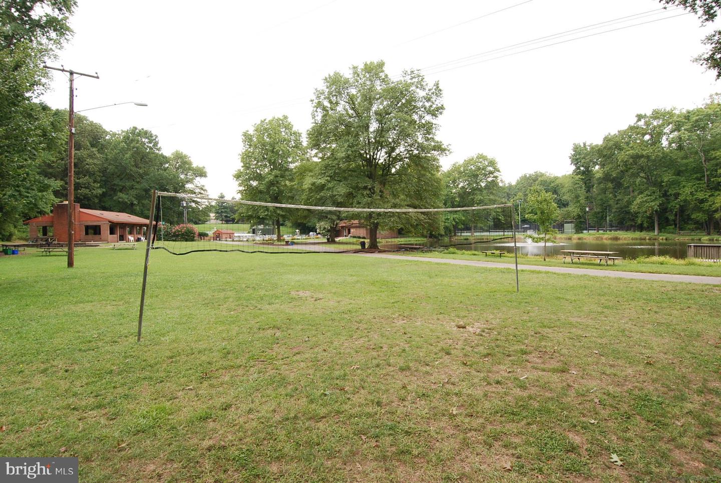 1506 HOLLINDALE DR, ALEXANDRIA, Virginia 22306, 3 Bedrooms Bedrooms, 5 Rooms Rooms,2 BathroomsBathrooms,Residential,For sale,1506 HOLLINDALE DR,VAFX2265952 MLS # VAFX2265952