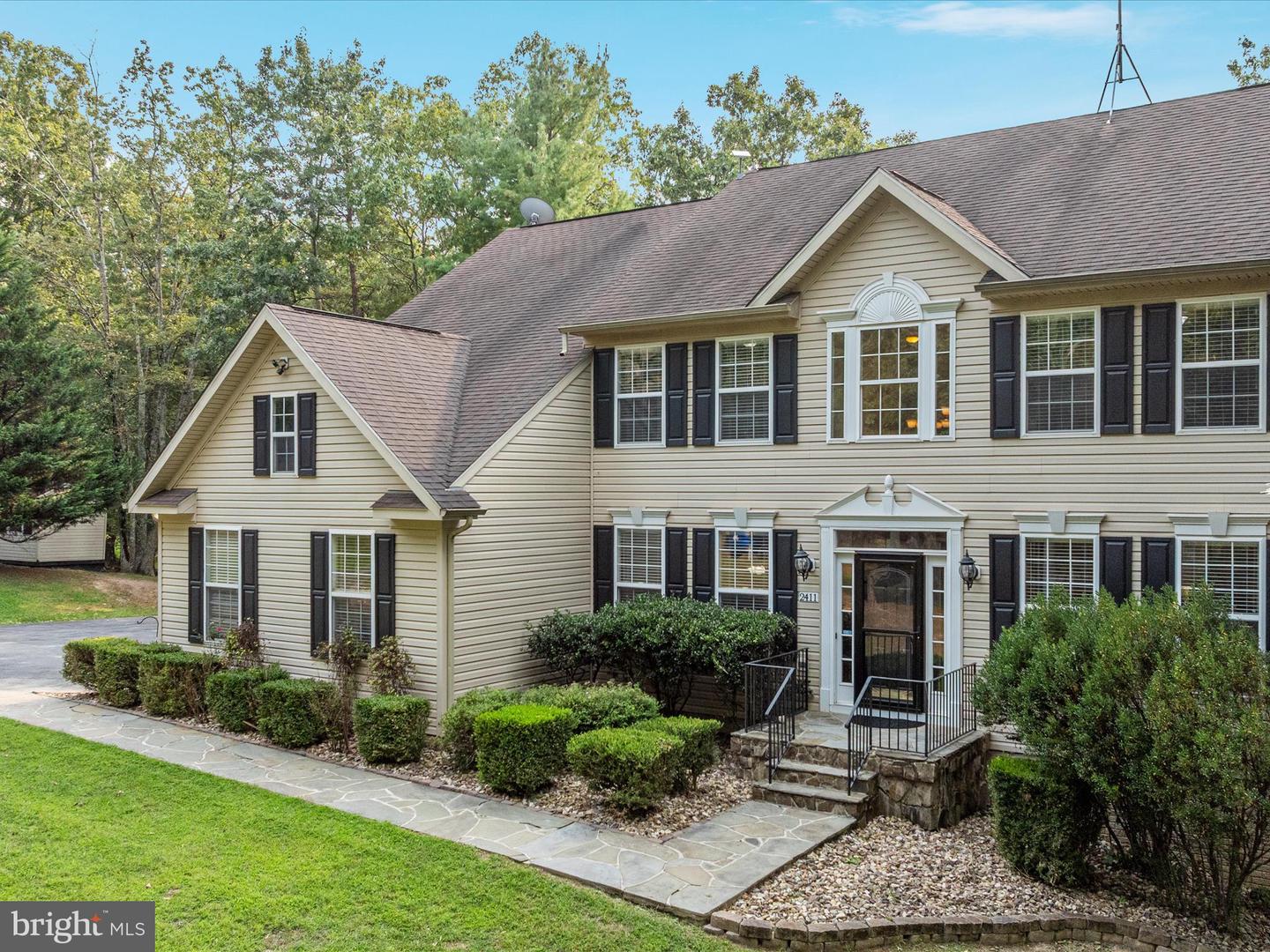 2411 HUNTING RIDGE RD, WINCHESTER, Virginia 22603, 4 Bedrooms Bedrooms, ,3 BathroomsBathrooms,Residential,For sale,2411 HUNTING RIDGE RD,VAFV2036716 MLS # VAFV2036716