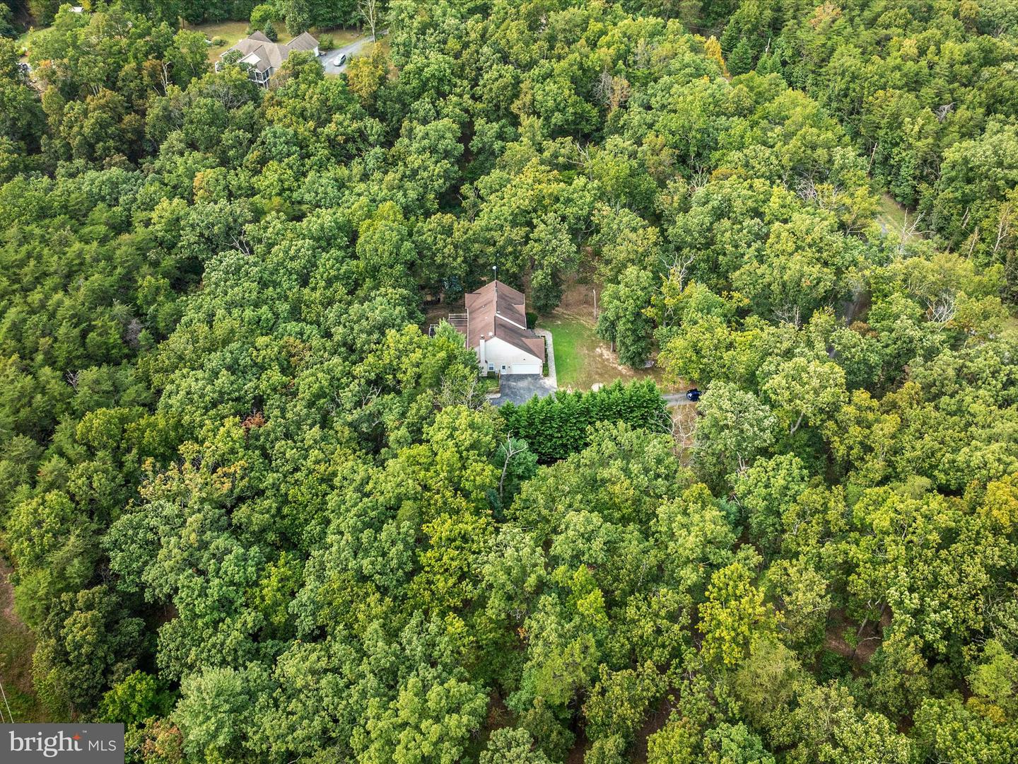 2411 HUNTING RIDGE RD, WINCHESTER, Virginia 22603, 4 Bedrooms Bedrooms, ,3 BathroomsBathrooms,Residential,For sale,2411 HUNTING RIDGE RD,VAFV2036716 MLS # VAFV2036716