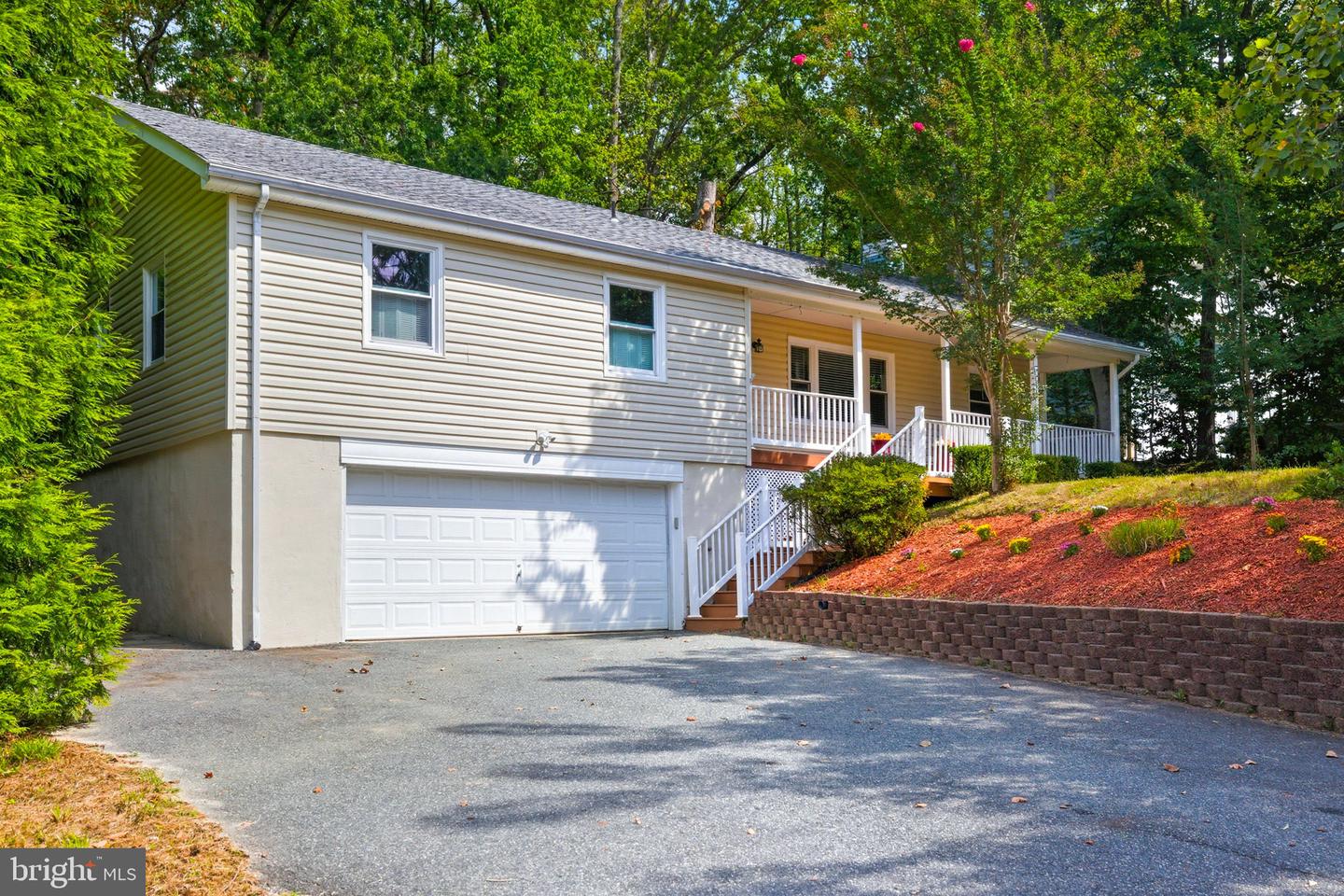 2180 HARPOON DR, STAFFORD, Virginia 22554, 5 Bedrooms Bedrooms, ,3 BathroomsBathrooms,Residential,For sale,2180 HARPOON DR,VAST2042570 MLS # VAST2042570