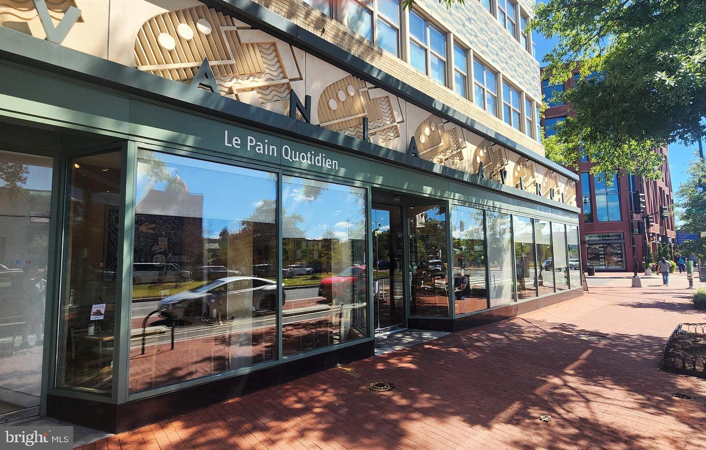 418 7TH ST SE #302, WASHINGTON, District Of Columbia 20003, 1 Bedroom Bedrooms, ,1 BathroomBathrooms,Residential,For sale,418 7TH ST SE #302,DCDC2221404 MLS # DCDC2221404