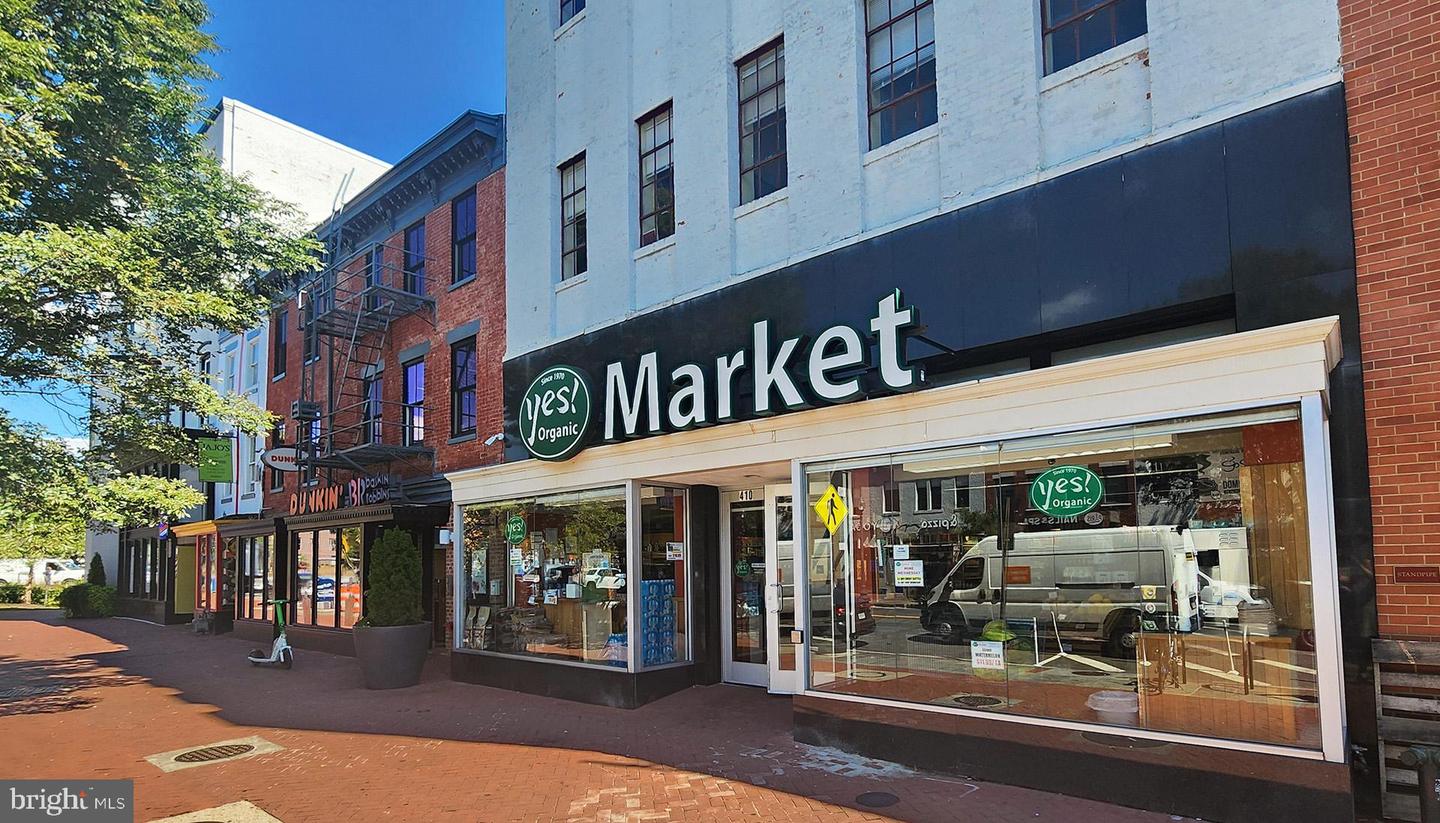 418 7TH ST SE #302, WASHINGTON, District Of Columbia 20003, 1 Bedroom Bedrooms, ,1 BathroomBathrooms,Residential,For sale,418 7TH ST SE #302,DCDC2221404 MLS # DCDC2221404