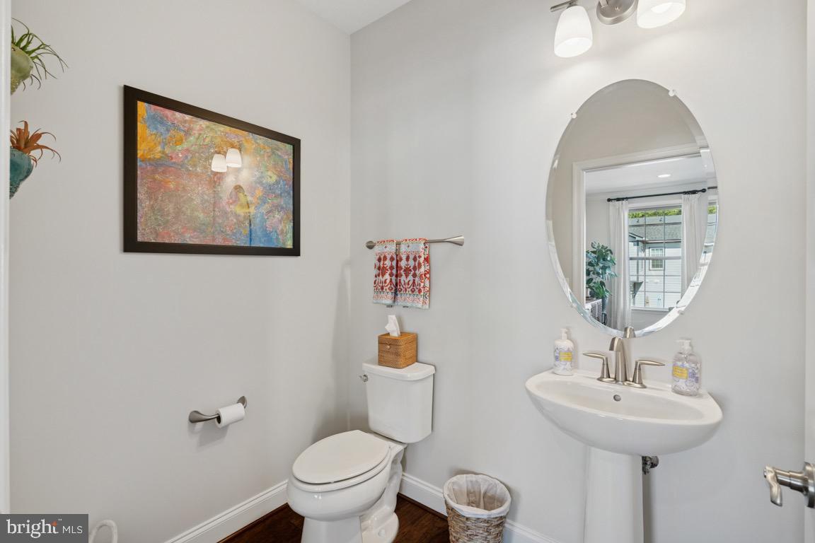 7765 MOUNT CALVARY DR, ALEXANDRIA, Virginia 22315, 3 Bedrooms Bedrooms, ,3 BathroomsBathrooms,Residential,For sale,7765 MOUNT CALVARY DR,VAFX2266120 MLS # VAFX2266120