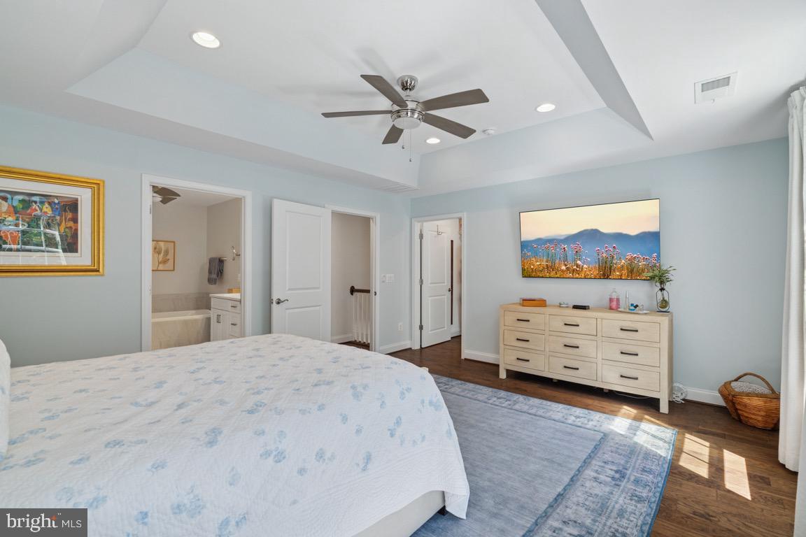 7765 MOUNT CALVARY DR, ALEXANDRIA, Virginia 22315, 3 Bedrooms Bedrooms, ,3 BathroomsBathrooms,Residential,For sale,7765 MOUNT CALVARY DR,VAFX2266120 MLS # VAFX2266120
