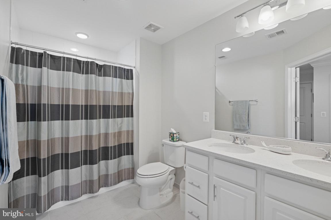7765 MOUNT CALVARY DR, ALEXANDRIA, Virginia 22315, 3 Bedrooms Bedrooms, ,3 BathroomsBathrooms,Residential,For sale,7765 MOUNT CALVARY DR,VAFX2266120 MLS # VAFX2266120