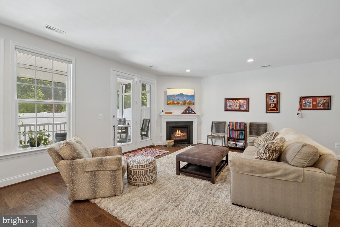 7765 MOUNT CALVARY DR, ALEXANDRIA, Virginia 22315, 3 Bedrooms Bedrooms, ,3 BathroomsBathrooms,Residential,For sale,7765 MOUNT CALVARY DR,VAFX2266120 MLS # VAFX2266120