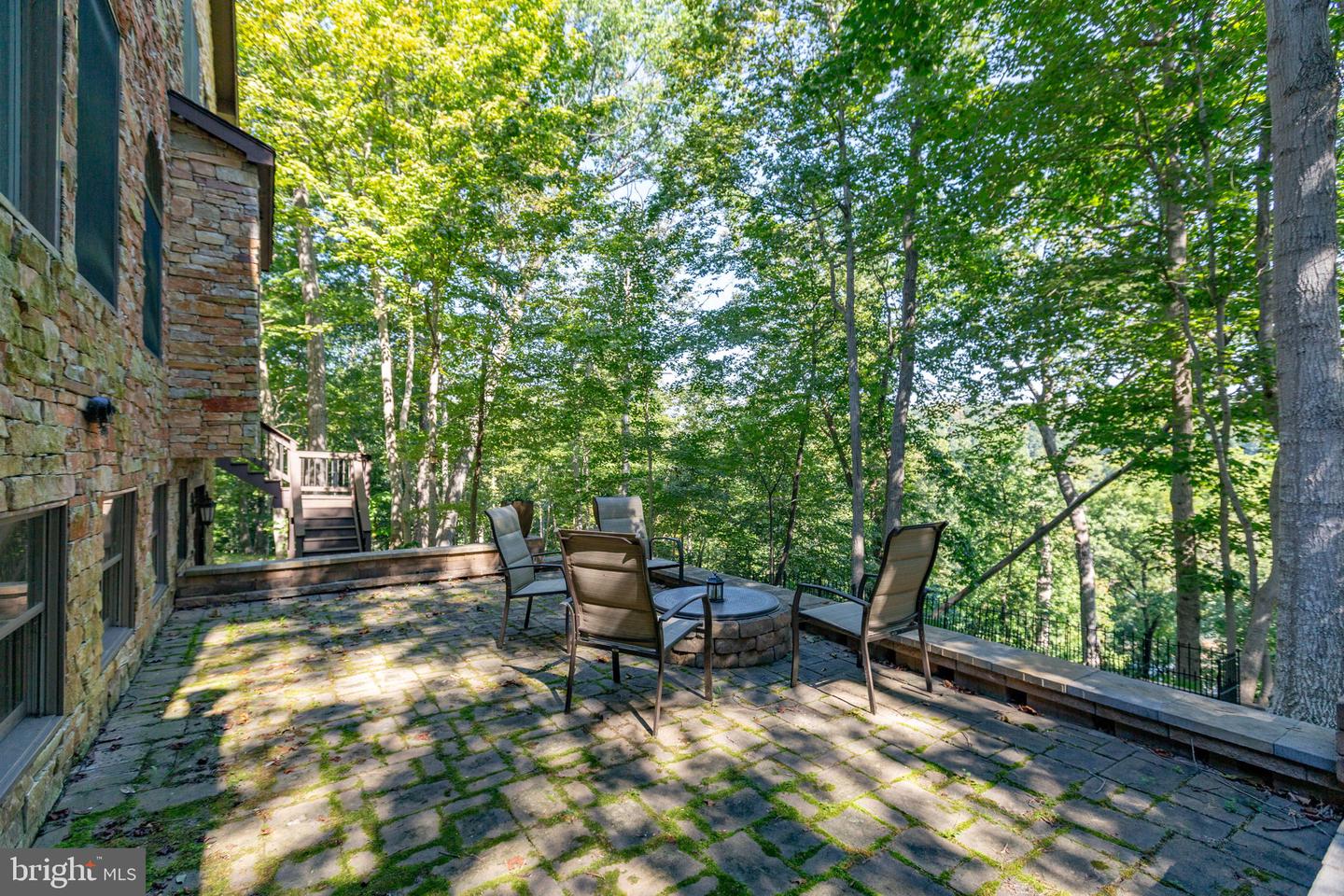 222 BARRED OWL LN, BOYCE, Virginia 22620, 4 Bedrooms Bedrooms, ,3 BathroomsBathrooms,Residential,For sale,222 BARRED OWL LN,VACL2006052 MLS # VACL2006052