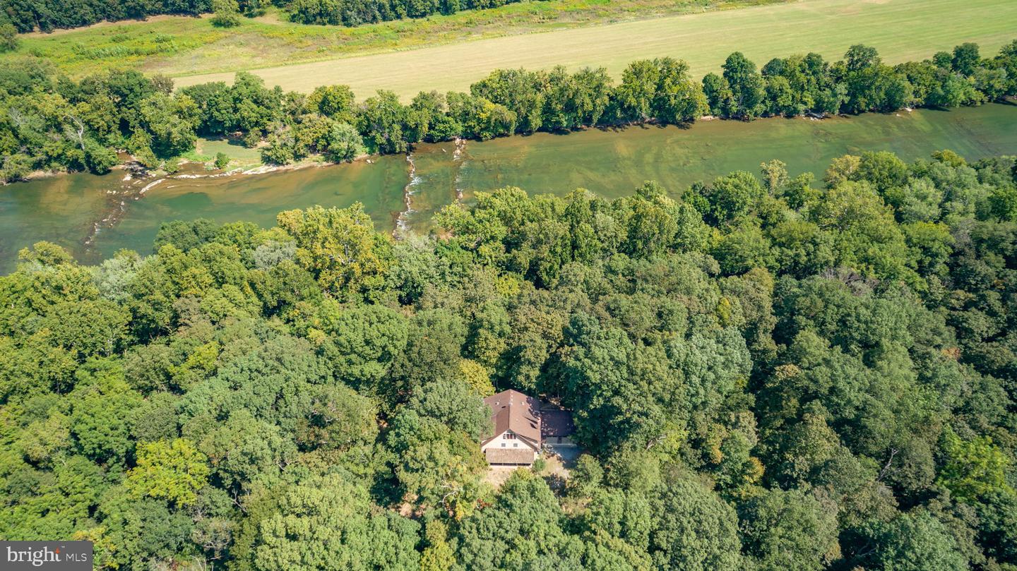 222 BARRED OWL LN, BOYCE, Virginia 22620, 4 Bedrooms Bedrooms, ,3 BathroomsBathrooms,Residential,For sale,222 BARRED OWL LN,VACL2006052 MLS # VACL2006052