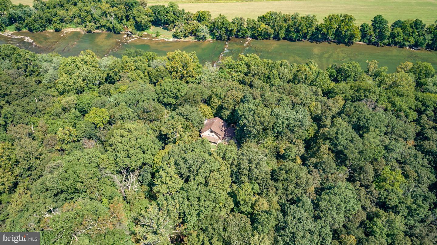 222 BARRED OWL LN, BOYCE, Virginia 22620, 4 Bedrooms Bedrooms, ,3 BathroomsBathrooms,Residential,For sale,222 BARRED OWL LN,VACL2006052 MLS # VACL2006052