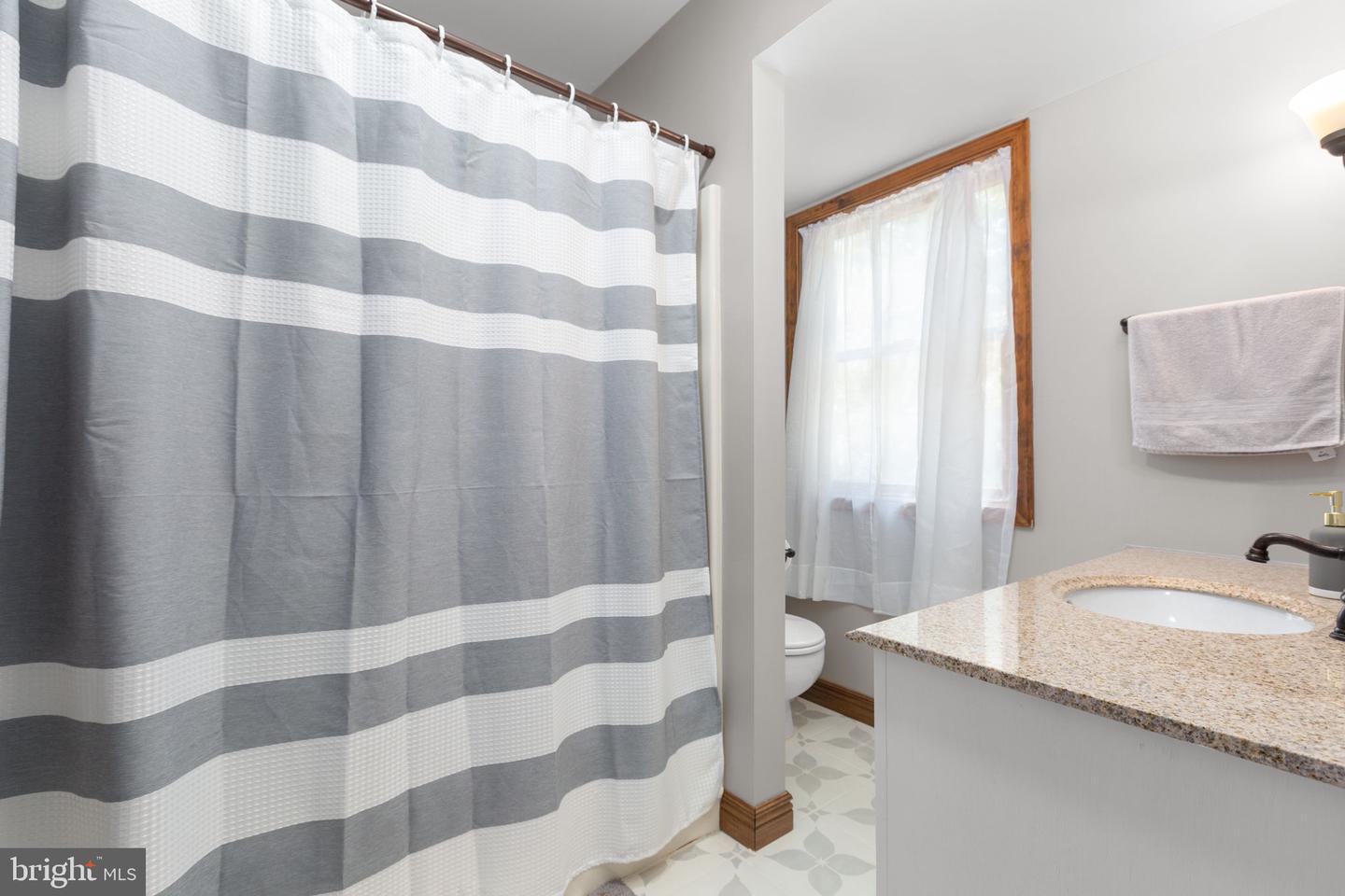222 BARRED OWL LN, BOYCE, Virginia 22620, 4 Bedrooms Bedrooms, ,3 BathroomsBathrooms,Residential,For sale,222 BARRED OWL LN,VACL2006052 MLS # VACL2006052