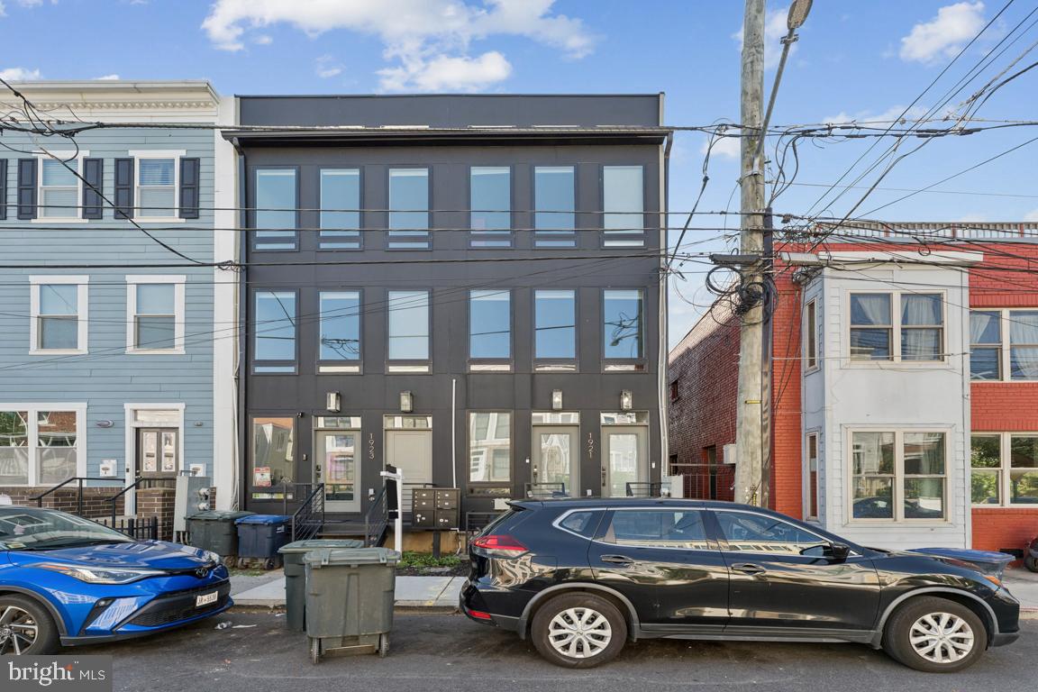 1921 CAPITOL AVE NE #1, WASHINGTON, District Of Columbia 20002, 3 Bedrooms Bedrooms, ,3 BathroomsBathrooms,Residential,For sale,1921 CAPITOL AVE NE #1,DCDC2221520 MLS # DCDC2221520
