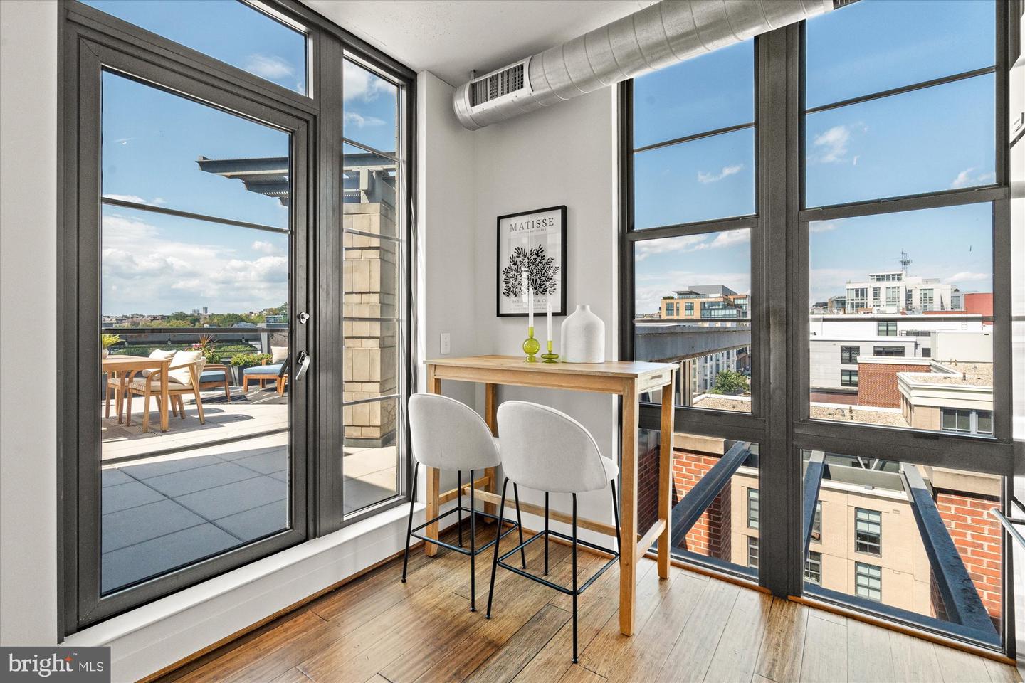 2125 14TH ST NW #915, WASHINGTON, District Of Columbia 20009, 2 Bedrooms Bedrooms, ,1 BathroomBathrooms,Residential,For sale,2125 14TH ST NW #915,DCDC2221608 MLS # DCDC2221608