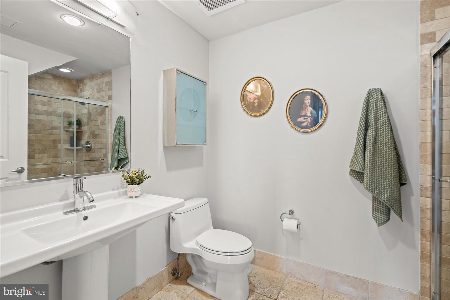 2125 14TH ST NW #915, WASHINGTON, District Of Columbia 20009, 2 Bedrooms Bedrooms, ,1 BathroomBathrooms,Residential,For sale,2125 14TH ST NW #915,DCDC2221608 MLS # DCDC2221608