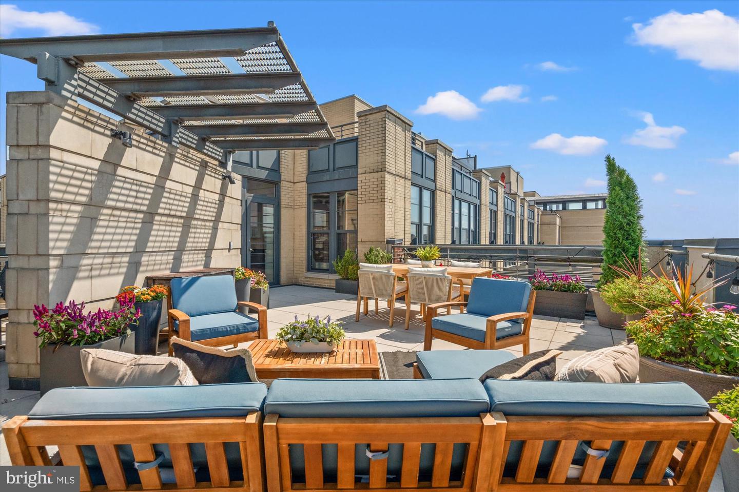 2125 14TH ST NW #915, WASHINGTON, District Of Columbia 20009, 2 Bedrooms Bedrooms, ,1 BathroomBathrooms,Residential,For sale,2125 14TH ST NW #915,DCDC2221608 MLS # DCDC2221608