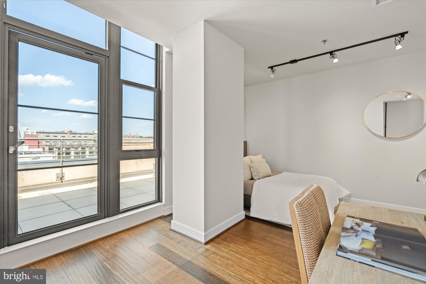 2125 14TH ST NW #915, WASHINGTON, District Of Columbia 20009, 2 Bedrooms Bedrooms, ,1 BathroomBathrooms,Residential,For sale,2125 14TH ST NW #915,DCDC2221608 MLS # DCDC2221608