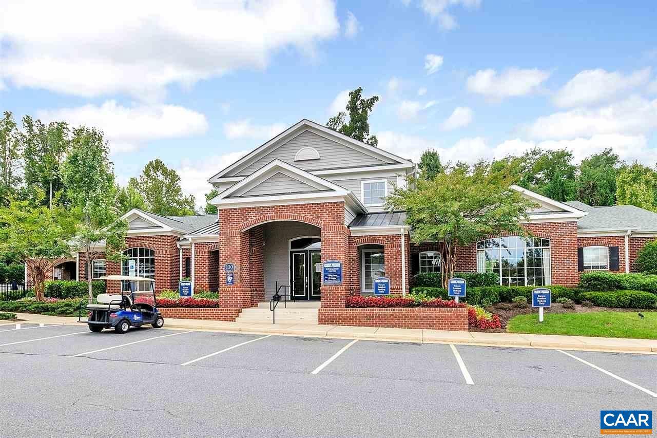 155 YELLOWSTONE DR #104, CHARLOTTESVILLE, Virginia 22903, 1 Bedroom Bedrooms, ,1 BathroomBathrooms,Residential,For sale,155 YELLOWSTONE DR #104,668835 MLS # 668835