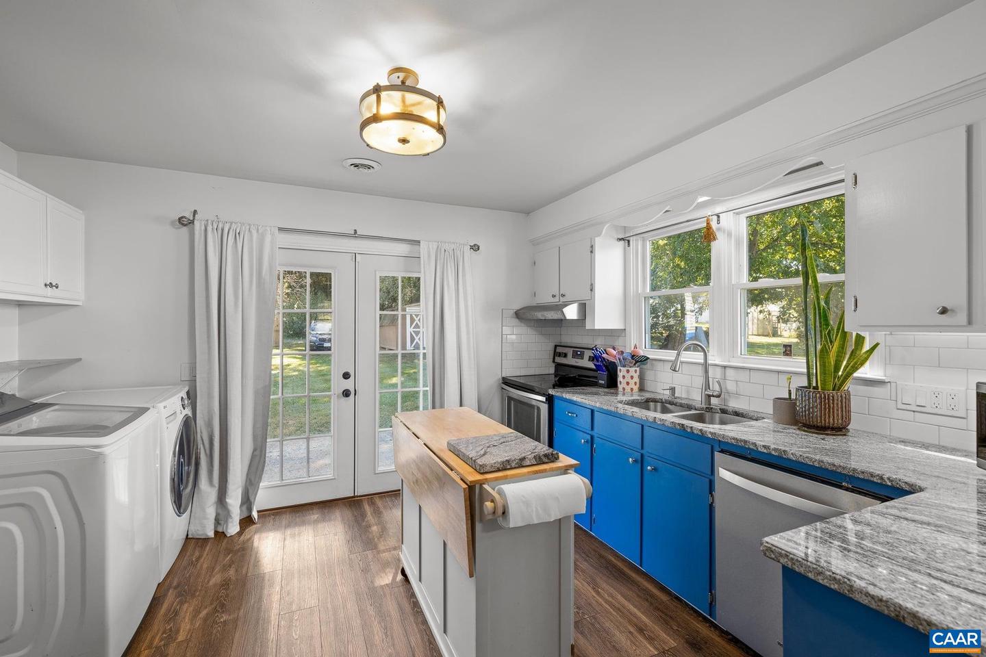 9 BRADLEY LN, WAYNESBORO, Virginia 22980, 2 Bedrooms Bedrooms, ,1 BathroomBathrooms,Residential,For sale,9 BRADLEY LN,668855 MLS # 668855