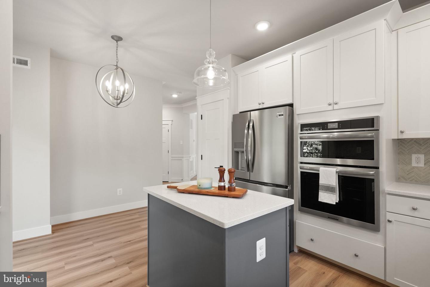 11433 POPES HEAD RD, FAIRFAX, Virginia 22030, 5 Bedrooms Bedrooms, ,3 BathroomsBathrooms,Residential,For sale,11433 POPES HEAD RD,VAFX2266744 MLS # VAFX2266744