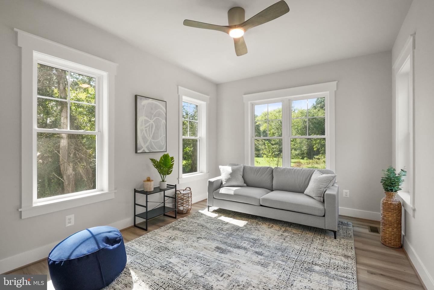 11433 POPES HEAD RD, FAIRFAX, Virginia 22030, 5 Bedrooms Bedrooms, ,3 BathroomsBathrooms,Residential,For sale,11433 POPES HEAD RD,VAFX2266744 MLS # VAFX2266744