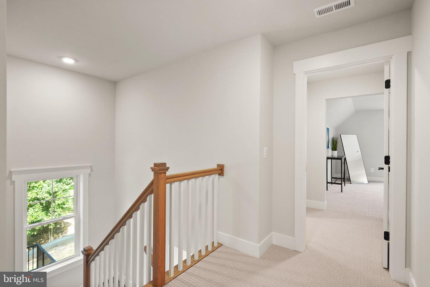 11433 POPES HEAD RD, FAIRFAX, Virginia 22030, 5 Bedrooms Bedrooms, ,3 BathroomsBathrooms,Residential,For sale,11433 POPES HEAD RD,VAFX2266744 MLS # VAFX2266744