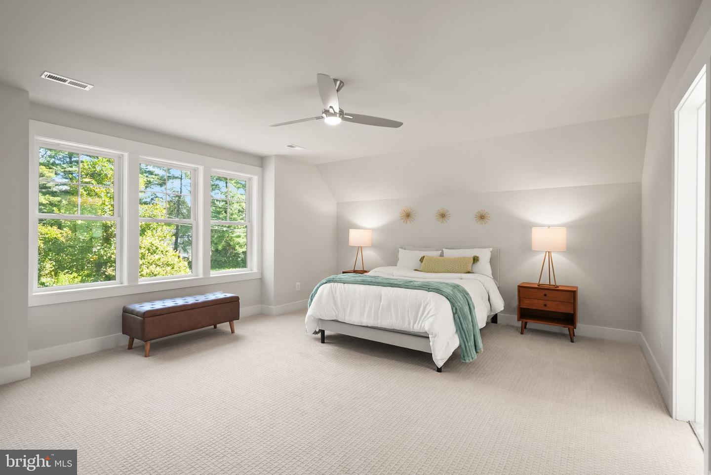 11433 POPES HEAD RD, FAIRFAX, Virginia 22030, 5 Bedrooms Bedrooms, ,3 BathroomsBathrooms,Residential,For sale,11433 POPES HEAD RD,VAFX2266744 MLS # VAFX2266744