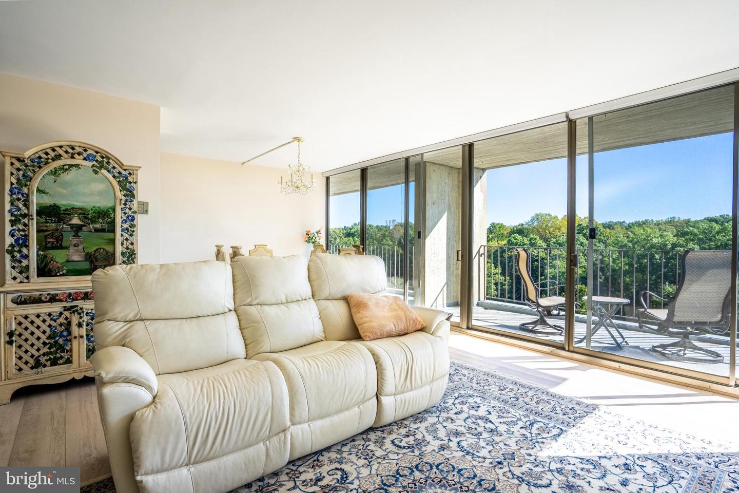 11400 WASHINGTON PLZ W #1101, RESTON, Virginia 20190, 1 Bedroom Bedrooms, 7 Rooms Rooms,2 BathroomsBathrooms,Residential,For sale,11400 WASHINGTON PLZ W #1101,VAFX2267092 MLS # VAFX2267092