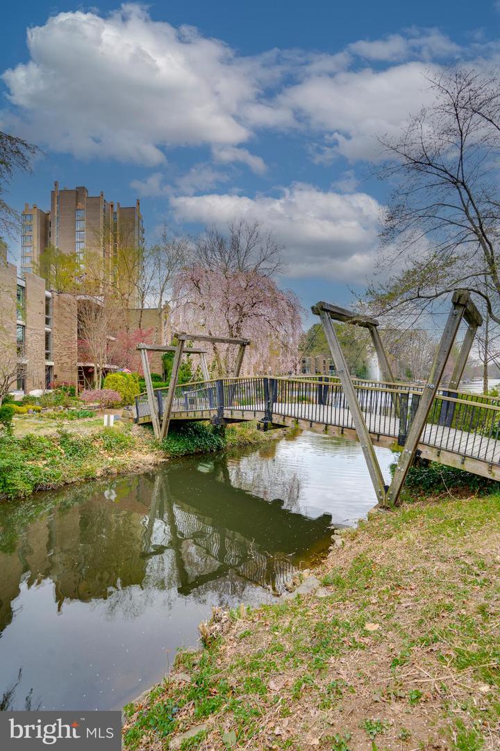 11400 WASHINGTON PLZ W #1101, RESTON, Virginia 20190, 1 Bedroom Bedrooms, 7 Rooms Rooms,2 BathroomsBathrooms,Residential,For sale,11400 WASHINGTON PLZ W #1101,VAFX2267092 MLS # VAFX2267092